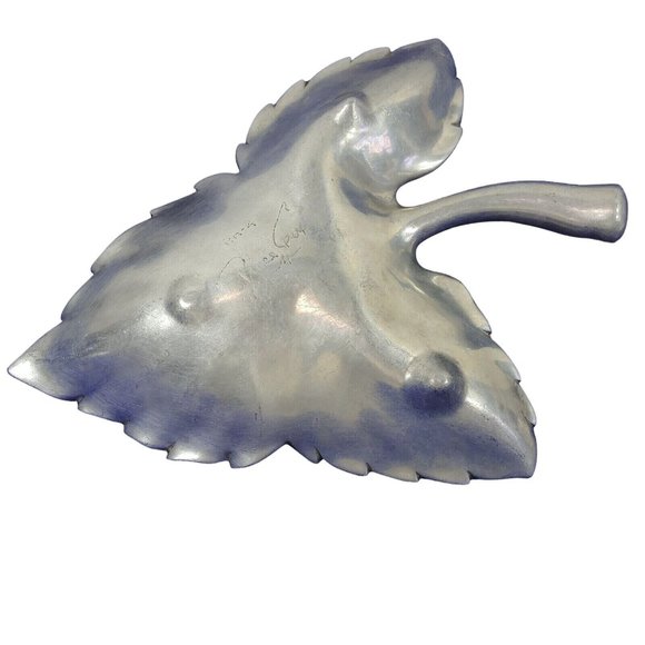 Tray Bruce Cox Aluminum 12" Leaf Shaped Signed and Numbered - Picture 2 of 12